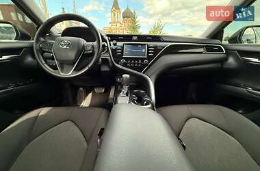 Седан Toyota Camry 2018 в 