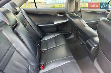 Седан Toyota Camry 2014 в 