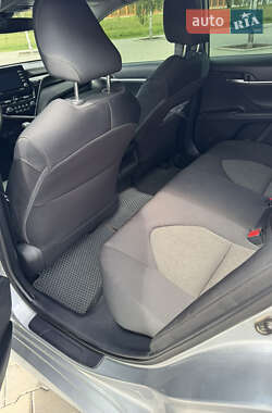 Седан Toyota Camry 2021 в 