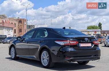 Седан Toyota Camry 2020 в 