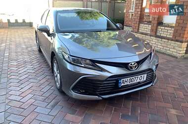 Седан Toyota Camry 2024 в Слов'янську