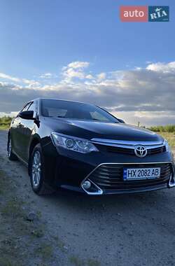 Седан Toyota Camry 2016 в 