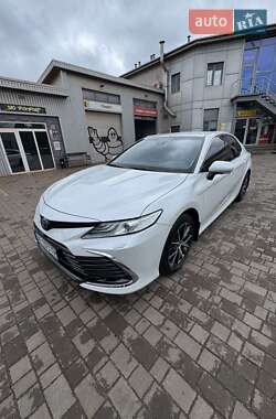 Седан Toyota Camry 2023 в Кривом Роге