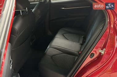 Седан Toyota Camry 2018 в 