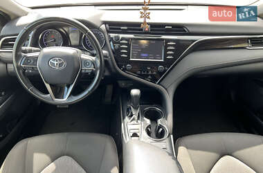 Седан Toyota Camry 2018 в 