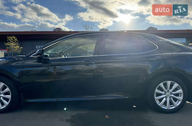Седан Toyota Camry 2017 в 