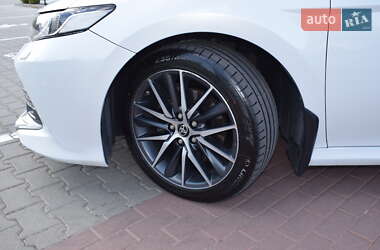 Седан Toyota Camry 2020 в 