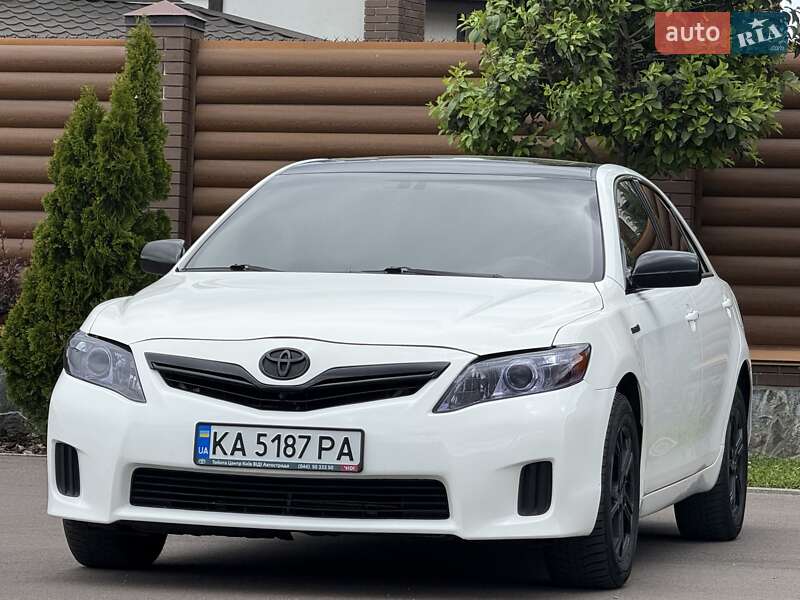 Toyota Camry 2010