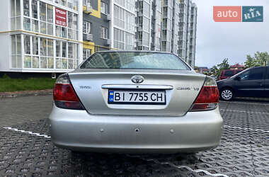Седан Toyota Camry 2005 в 