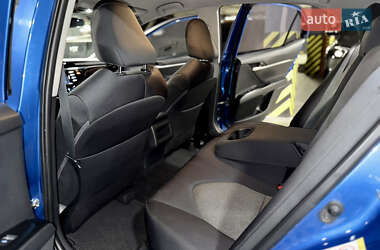 Седан Toyota Camry 2019 в 
