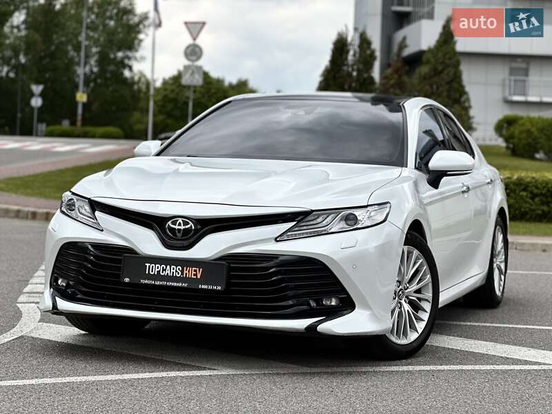 Toyota Camry 2018