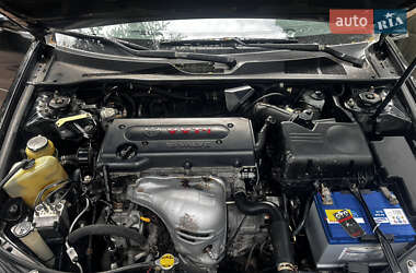 Седан Toyota Camry 2005 в 