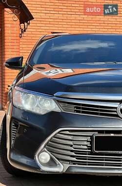 Седан Toyota Camry 2015 в 
