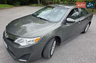 Седан Toyota Camry 2012 в 