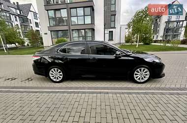 Седан Toyota Camry 2020 в 