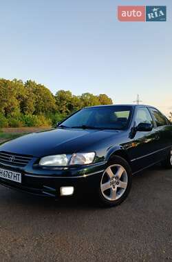 Седан Toyota Camry 1997 в Подольске