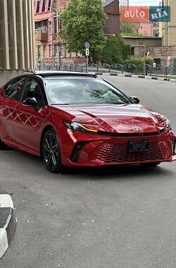 Седан Toyota Camry 2024 в Харькове