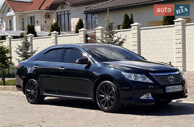 Седан Toyota Camry 2013 в 