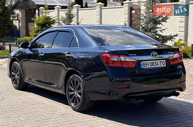 Седан Toyota Camry 2013 в 