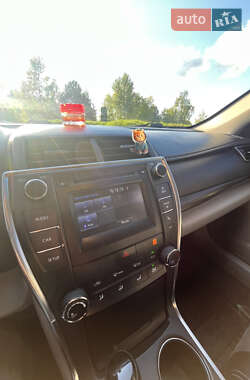 Седан Toyota Camry 2016 в 
