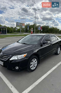 Седан Toyota Camry 2011 в 