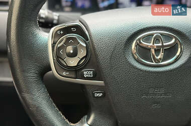 Седан Toyota Camry 2012 в 