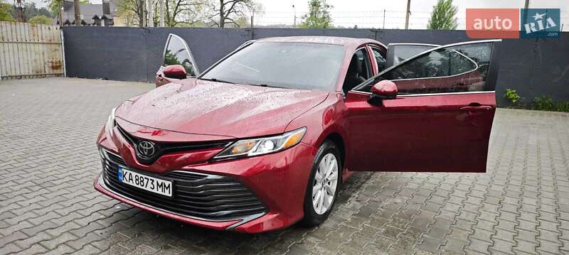 Toyota Camry 2018
