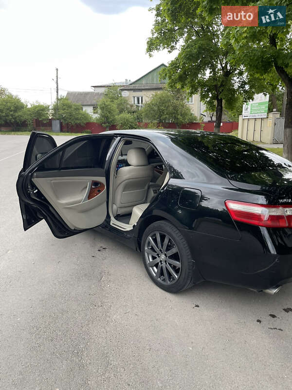 Седан Toyota Camry 2008 в Івано-Франківську