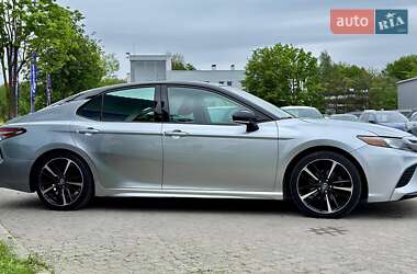 Седан Toyota Camry 2018 в 