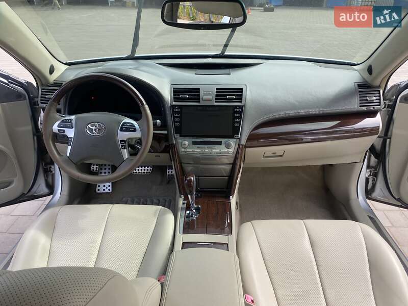 Седан Toyota Camry 2007 в Кривому Розі