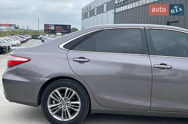 Седан Toyota Camry 2016 в 