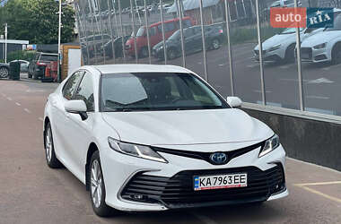 Седан Toyota Camry 2021 в Києві