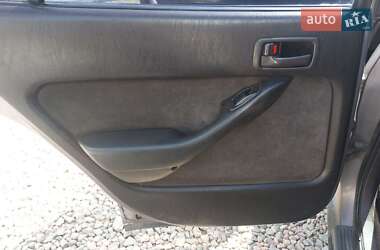 Седан Toyota Camry 1996 в 