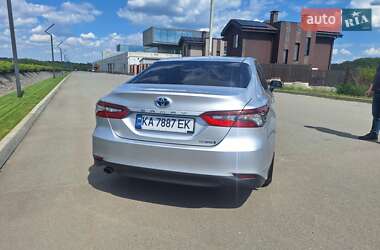 Седан Toyota Camry 2024 в 