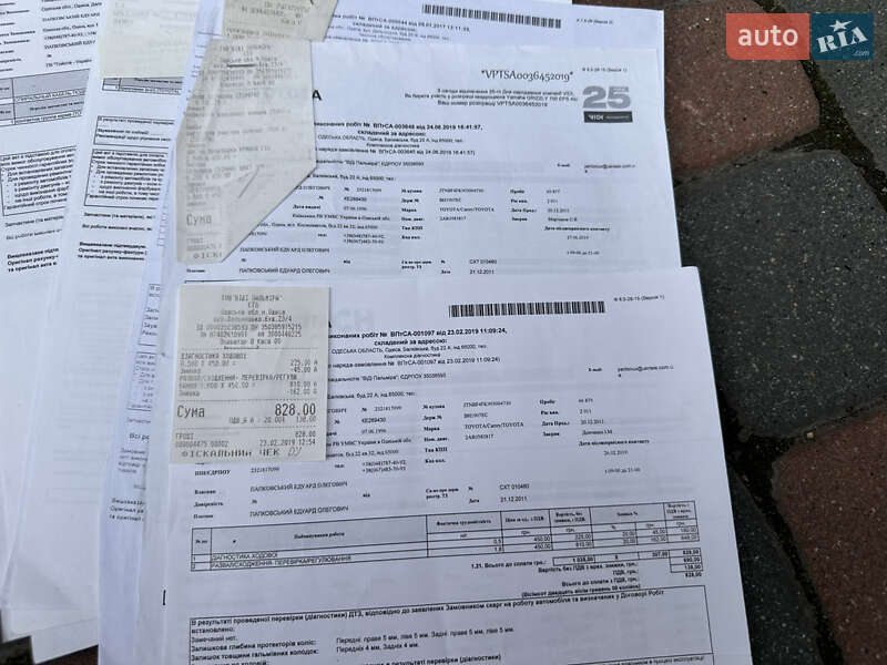 Седан Toyota Camry 2011 в Івано-Франківську