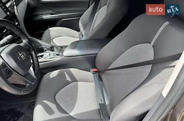 Седан Toyota Camry 2021 в 