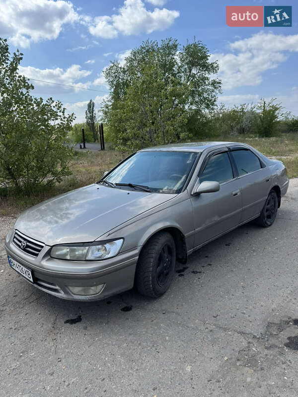 Toyota Camry 2000