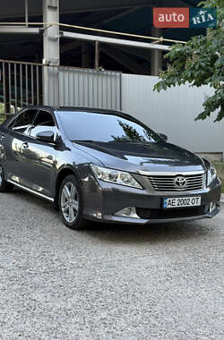 Седан Toyota Camry 2013 в Павлограді