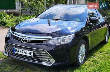 Седан Toyota Camry 2015 в Желтых Водах