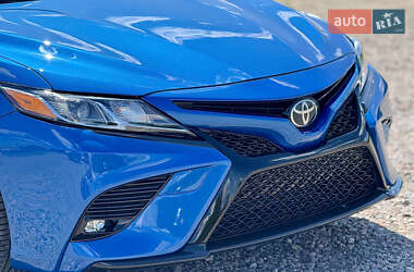 Седан Toyota Camry 2019 в 