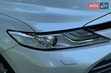 Седан Toyota Camry 2019 в 