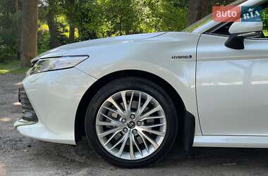 Седан Toyota Camry 2019 в 