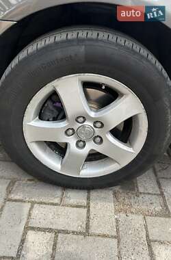 Седан Toyota Camry 2005 в 