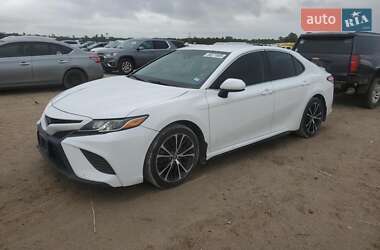 Toyota Camry 2019