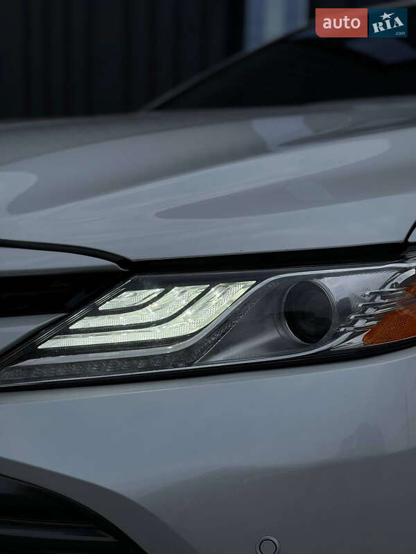 Седан Toyota Camry 2017 в Первомайську