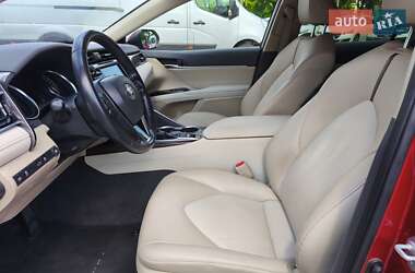 Седан Toyota Camry 2018 в 