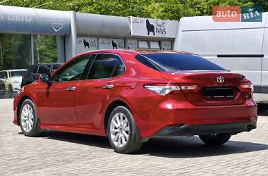 Седан Toyota Camry 2018 в 