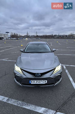 Седан Toyota Camry 2021 в 