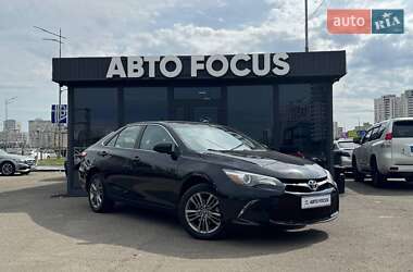 Седан Toyota Camry 2017 в Киеве