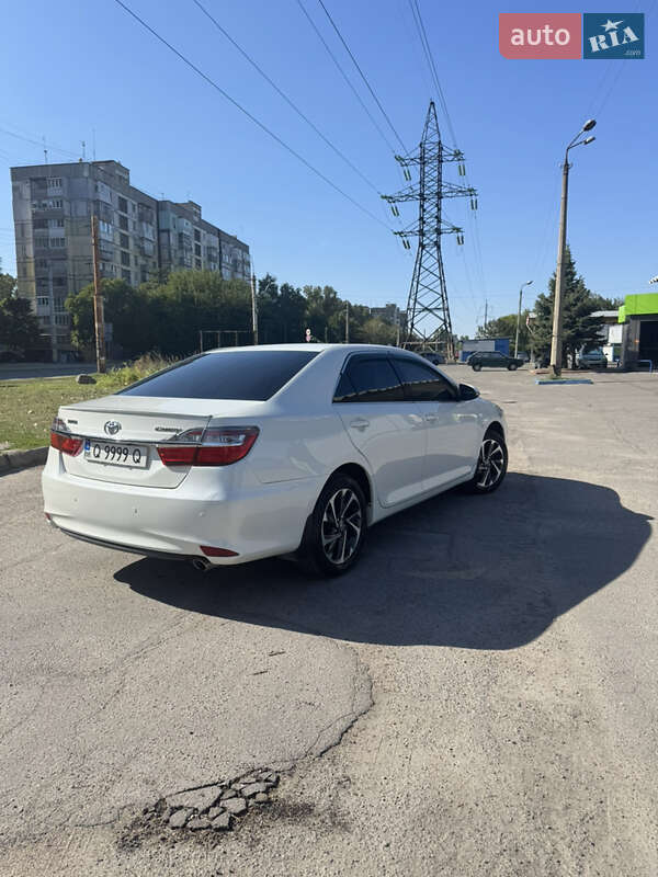 Седан Toyota Camry 2014 в Запорожье